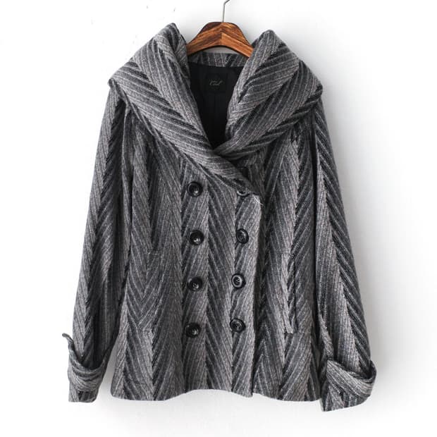 puff collar coat