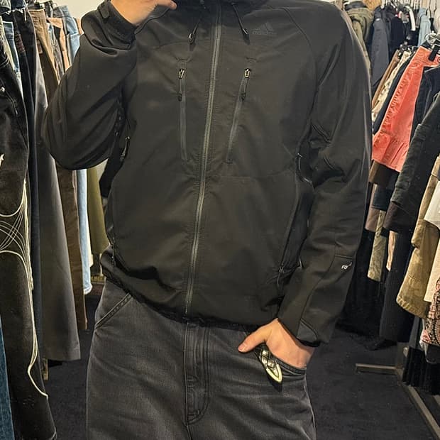 아디다스 아웃도어 고프코어 바람막이 쉘 집업 자켓 바람막이 등산 런닝 L