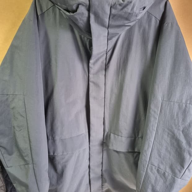 유니클로 남성 후디 다운패딩 