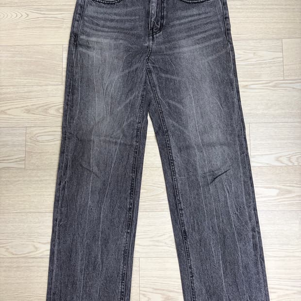 페이탈리즘 Crude wide fit jeans(세미 와이드 데님팬츠)