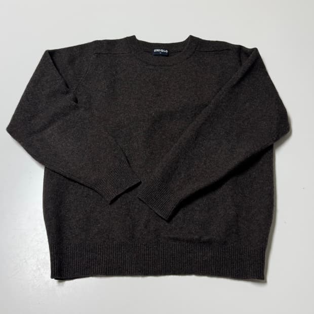 유니클로 울100% 니트 브라운