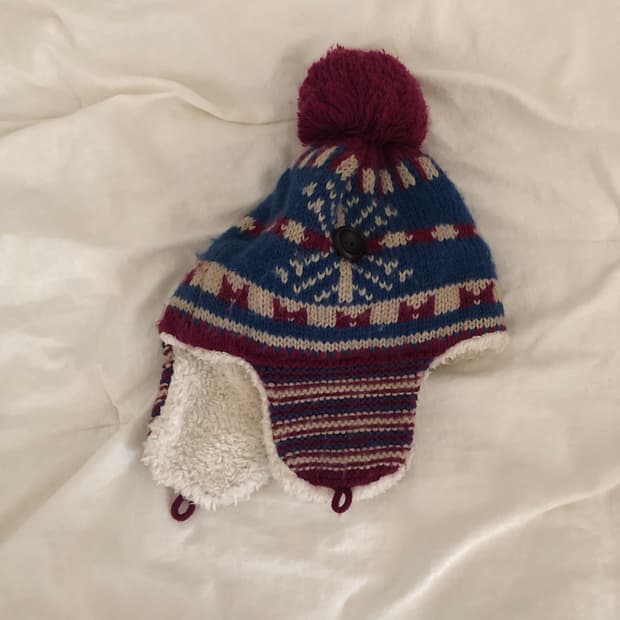 빈티지 방울니트 이어플랩 비니 