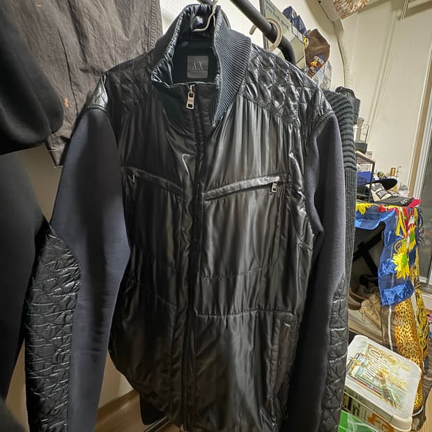 Armani Exchange 블랙 퀄팅 자켓