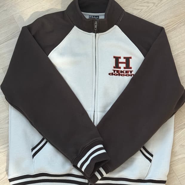 테켓 H 집업