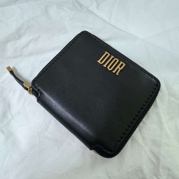 디올 반지갑