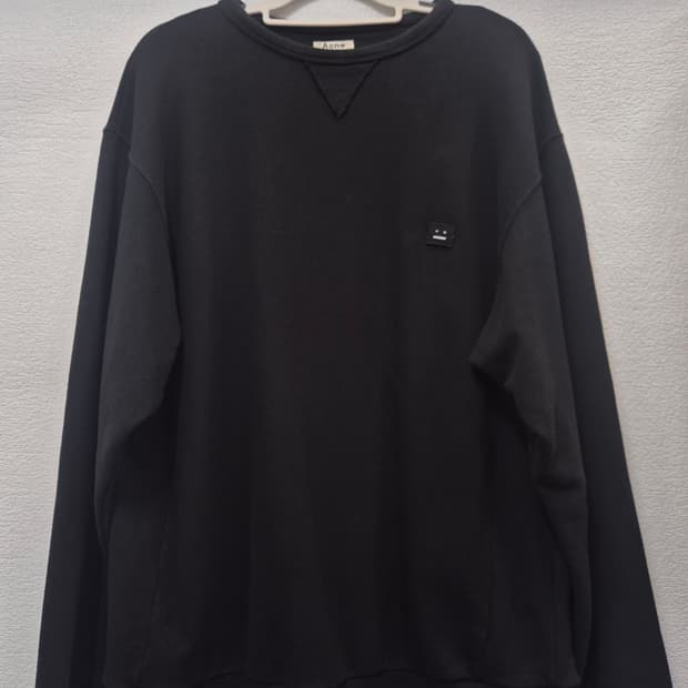 아크네 스튜디오 블랙 맨투맨 오버핏 / 110 (정품)