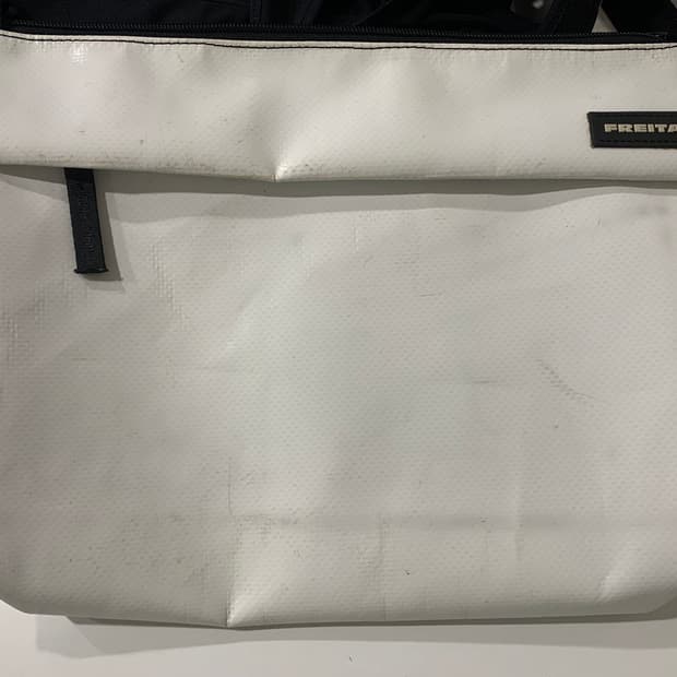 freitag Lou all white 프라이탁 루 올흰