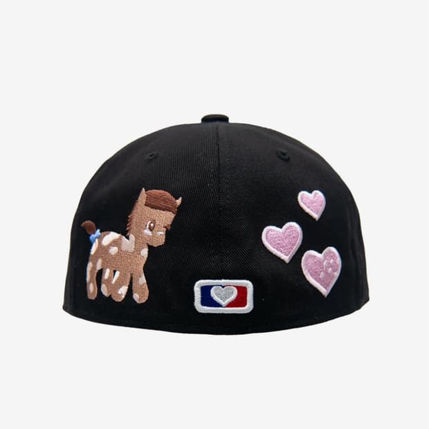 더뮤지엄비지터 모자 PONY EMBROIDERY CAP (BLACK)