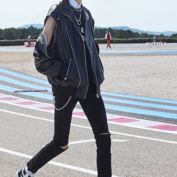 구매) 셀린느 SS21/FW21 지퍼/체인 레더자켓 구합니다