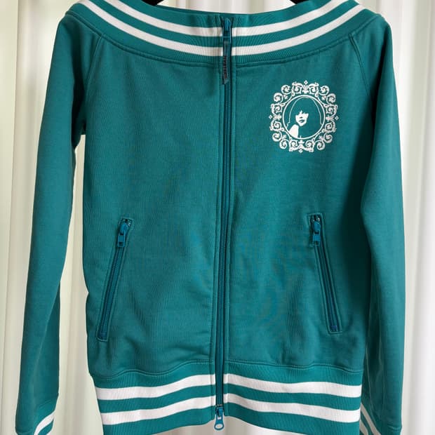 히스테릭글래머 오프숄더 집업💚