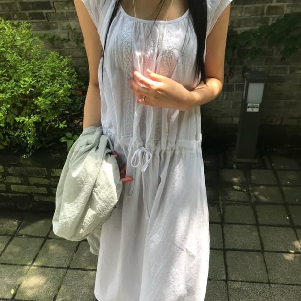 틸다 디어 롱 원피스 블랙색상