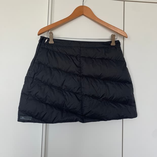 코르디예라 블랙 미니 패딩스커트 30 사이즈