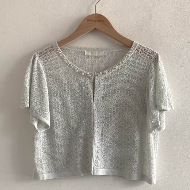 Beads Neck Punching Cardigan