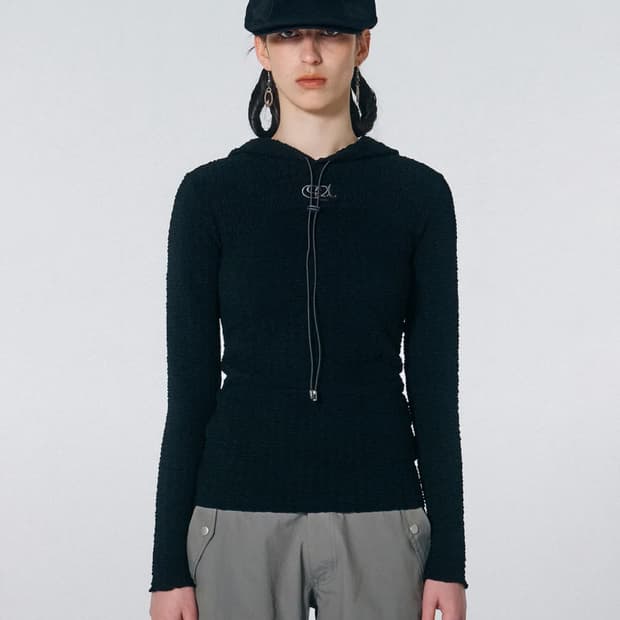 E-string Crinkle Hoodie Black