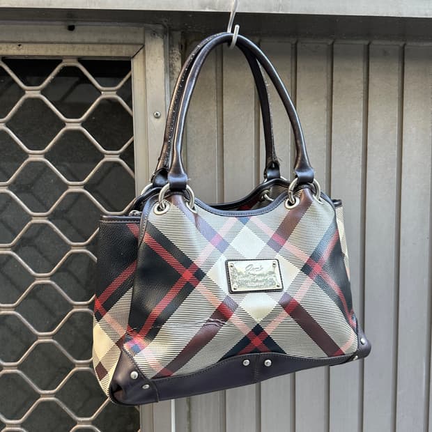 Stud point check pattern shoulder bag