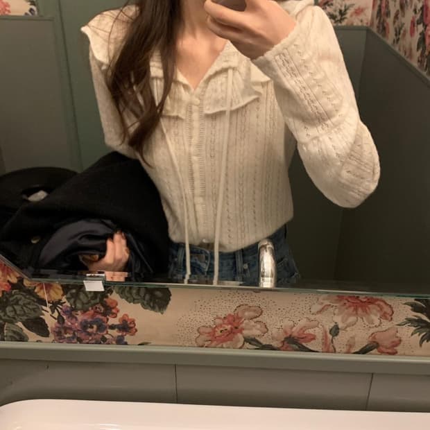 더바넷 finni 피니 가디건 판매합니다! (새상품)