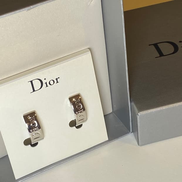 Dior 디올 클립 귀걸이 귀찌