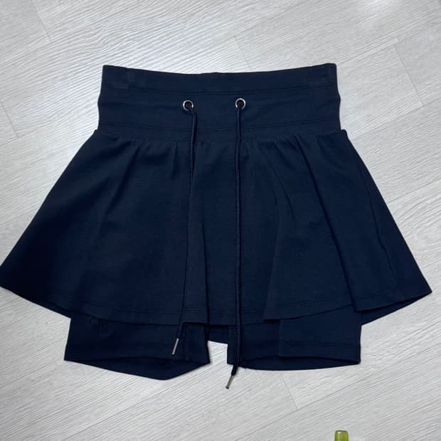 쓰리타임즈 바바라 스커트 S