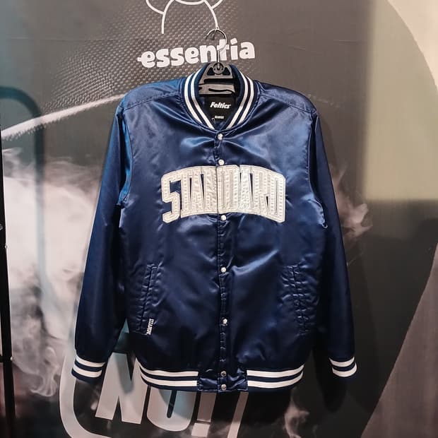 펠틱스 빅로고 누빔 바시티 자켓