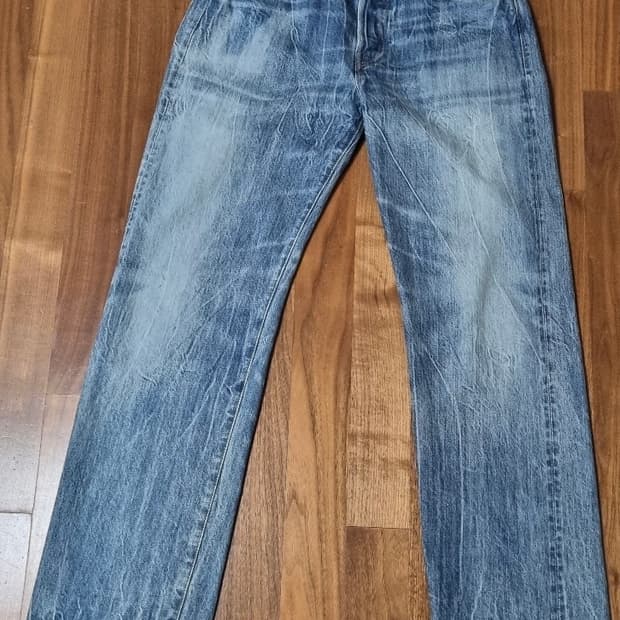 리바이스 LVC 47501 라이트닝 워싱진 판매합니다