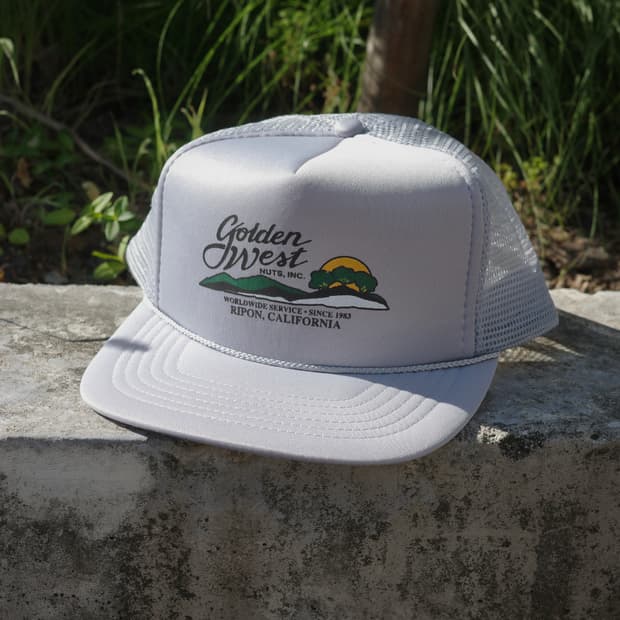 90’s Golden west nuts 트러커캡