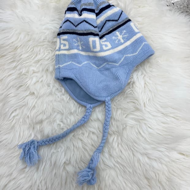 스노우 소다맛 이어플랩 비니