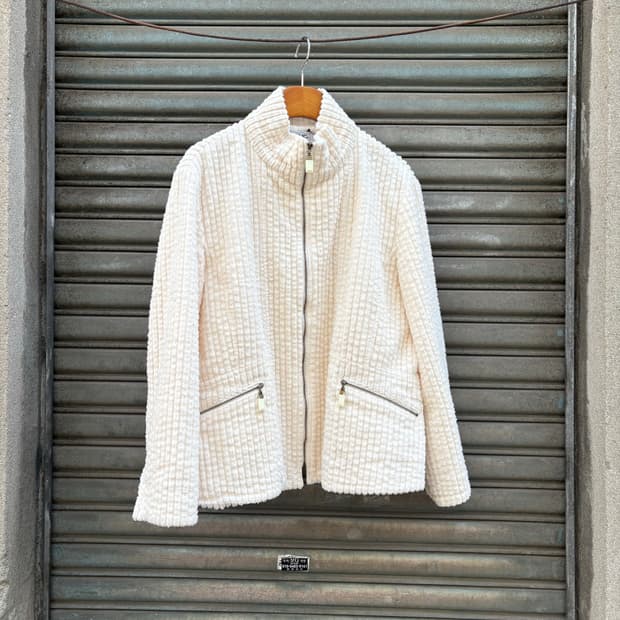 Anlic 실크 벨벳 크림 재킷