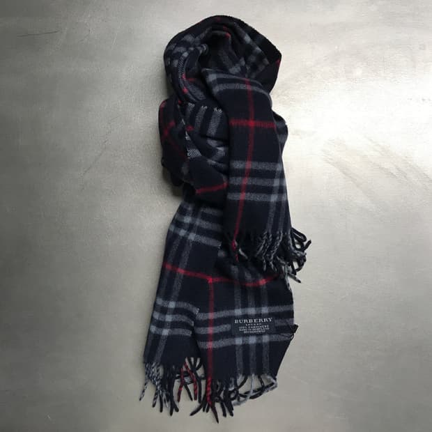 버버리 정품 캐시미어 머플러 네이비