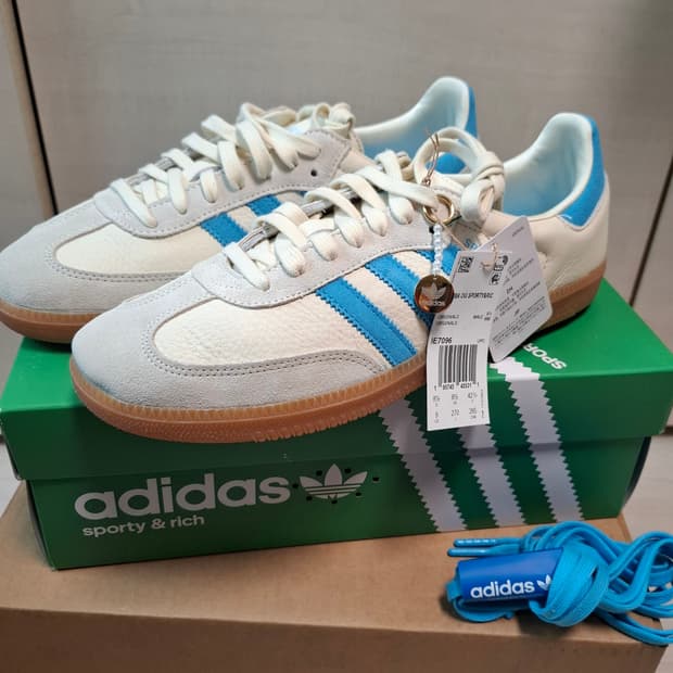 270 아디다스 삼바 스포티앤리치 크림 블루