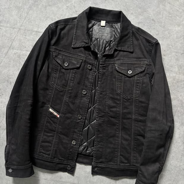 Diesel 디젤 퀼티드 블랙 트러커 자켓 