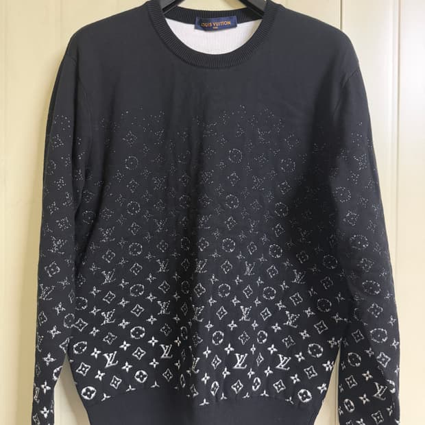 루이비통 모노그램 그라데이션 니트 xl