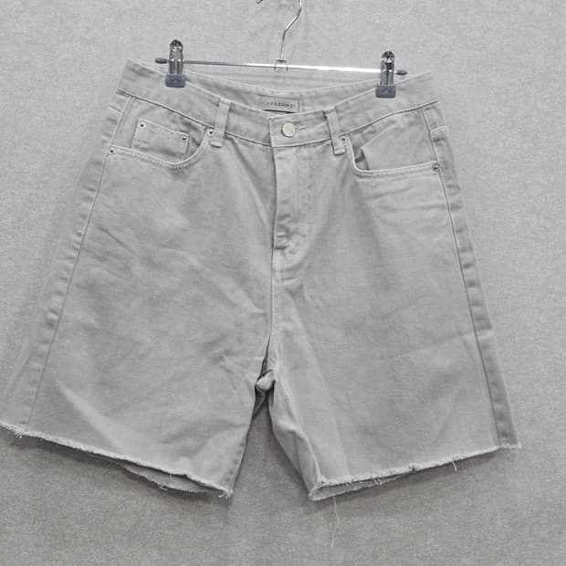 VERGAMOT 연베이지 데님 숏팬츠