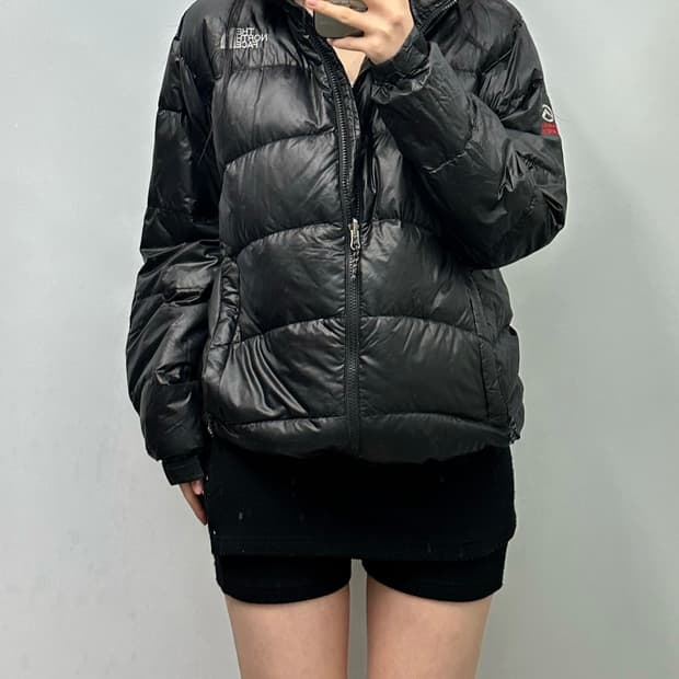 노스페이스 써밋시리즈 블랙 유광 패딩