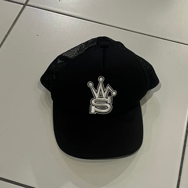 스투시 x 아워레가시 워크샵 블랙 트러커캡