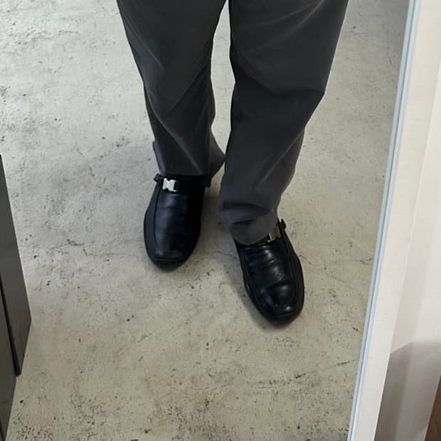 프라다 스포츠 버클 로퍼 (10)