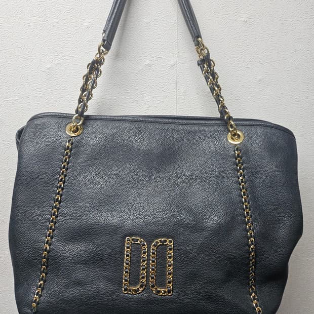 닥스 체인 숄더백 그레이