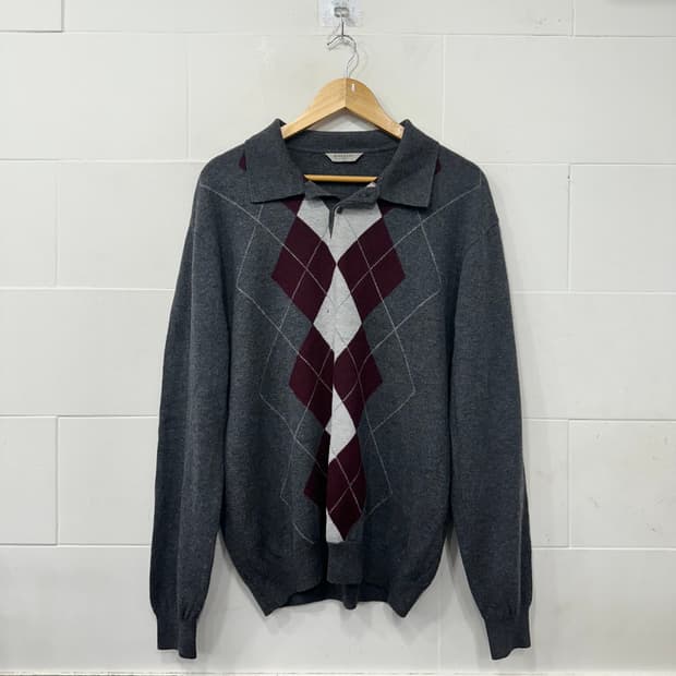 지방시 아가일 니트