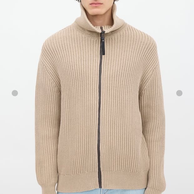 아크네 스튜디오 니트집업 가디건 자켓 팝니다.(방탄 뷔 착용)