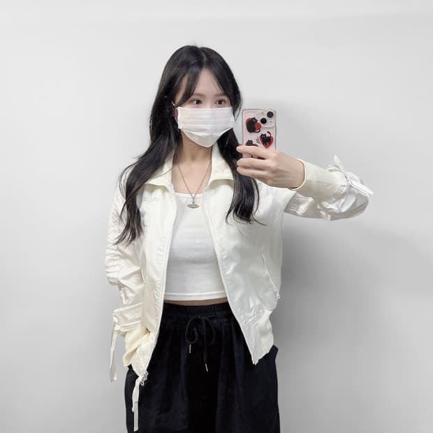 아디다스 셔링 바람막이 자켓 화이트