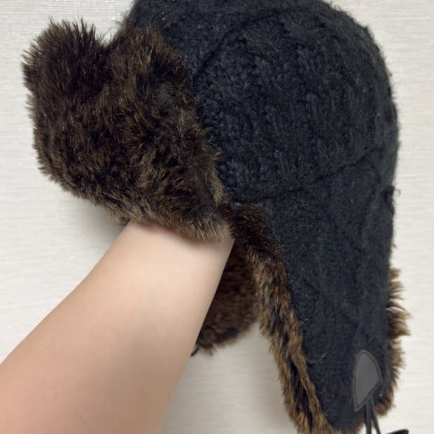 블랙니트 군밤모자