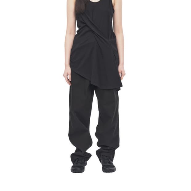 DRAPED SLEEVELESS BLACK