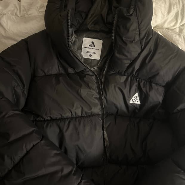 나이키 ACG 패딩 블랙