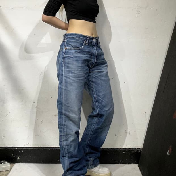 리바이스 중청 워싱 와이드 데님 팬츠 32