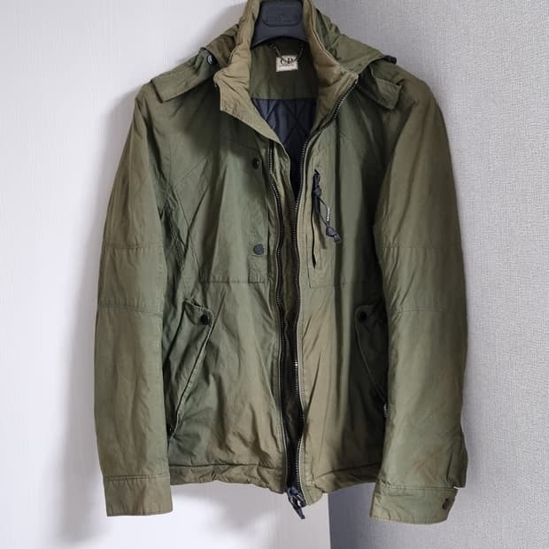 cp컴퍼니 퀄팅패딩 자켓