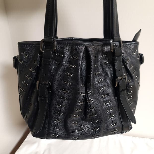 버버리 가방 토트백,숄더백(디올샤넬보테가루이비통구찌셀린느생로랑발렌시아가