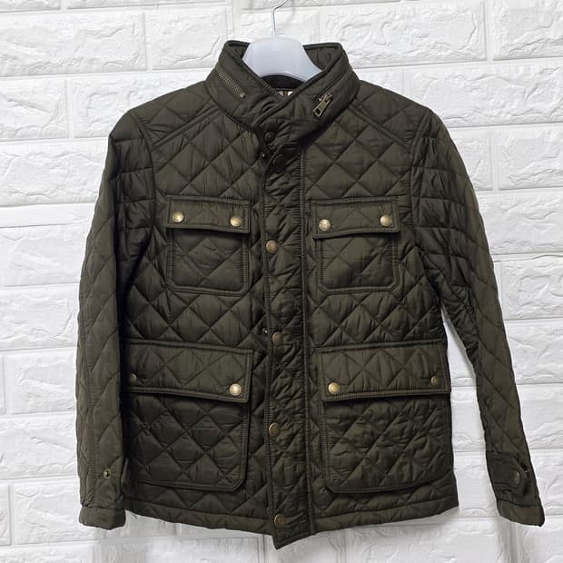 택포// 버버리키즈 퀼팅 자켓 8Y