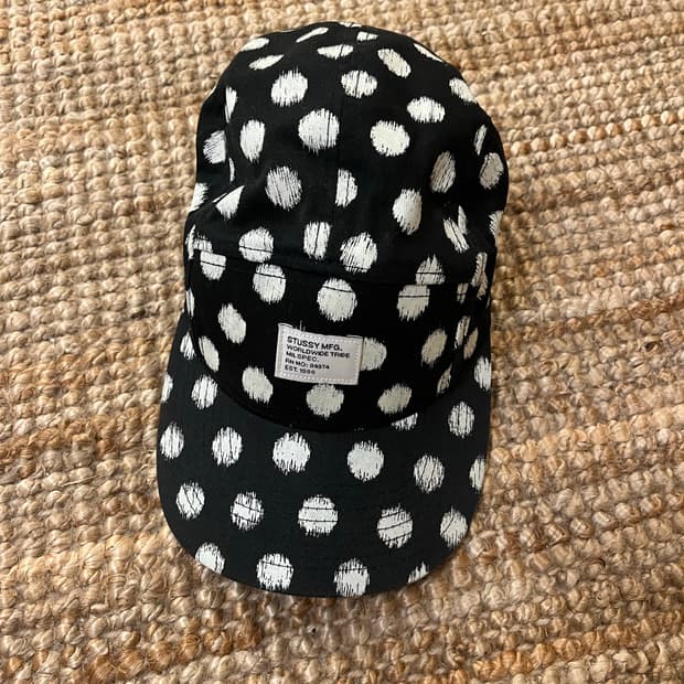 스투시 땡땡이 캠프캡