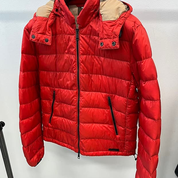 105) 버버리 후드 경량다운 