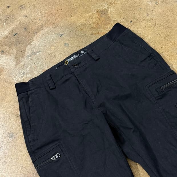 [정품] 내셔널지오그래픽 블랙 카고 바지 b17