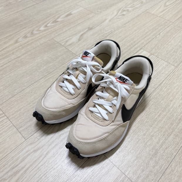 여성 230 추천 / 나이키 와플 데뷰 운동화